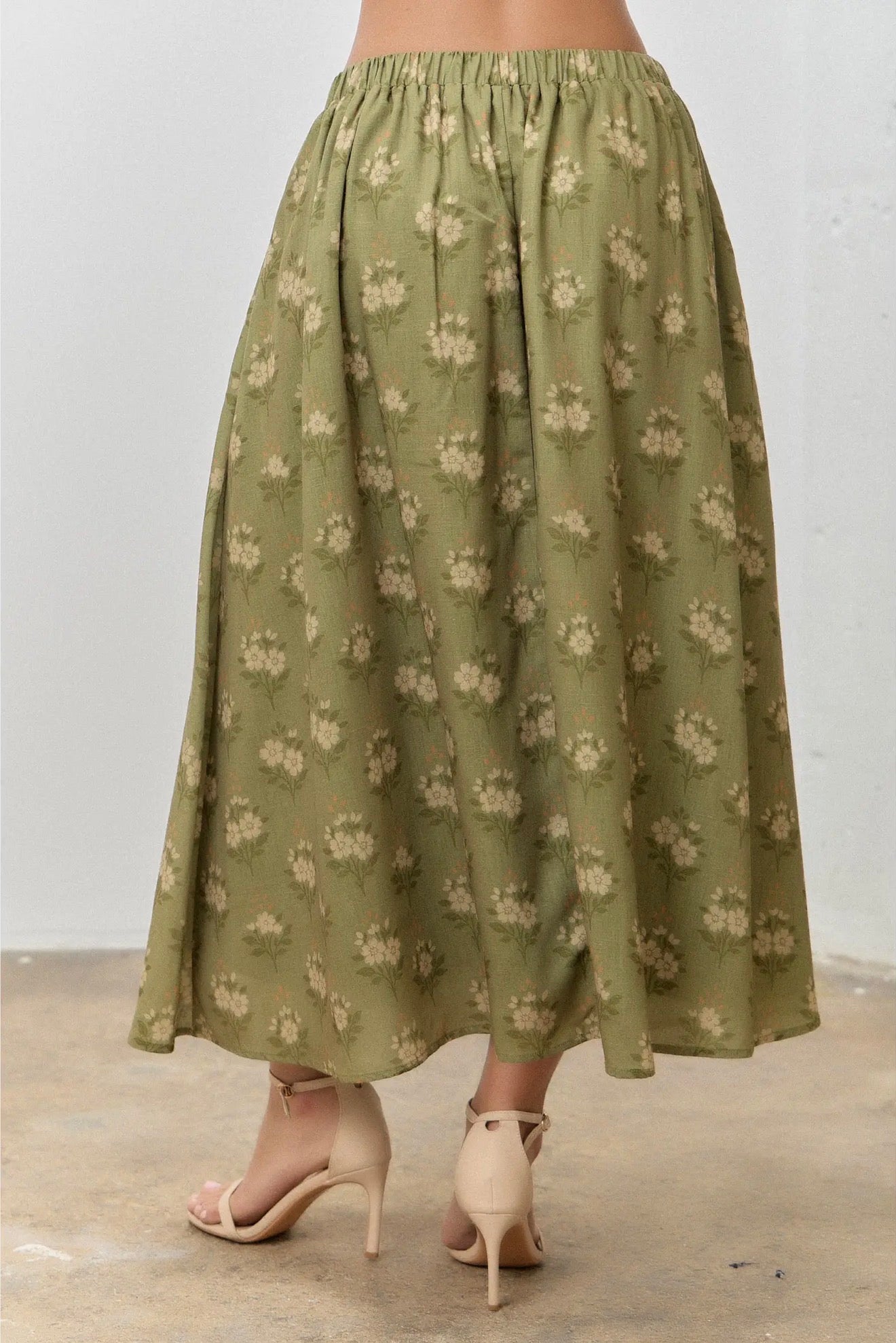 Bella Floral Print Elastic Waist Midi Skirt
