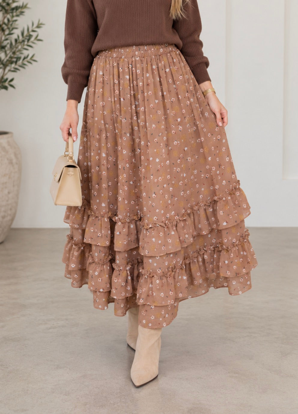 Julie floral skirt in mocha