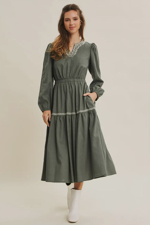 Grace dress Elegant Linen Blend with Romantic Embroidery